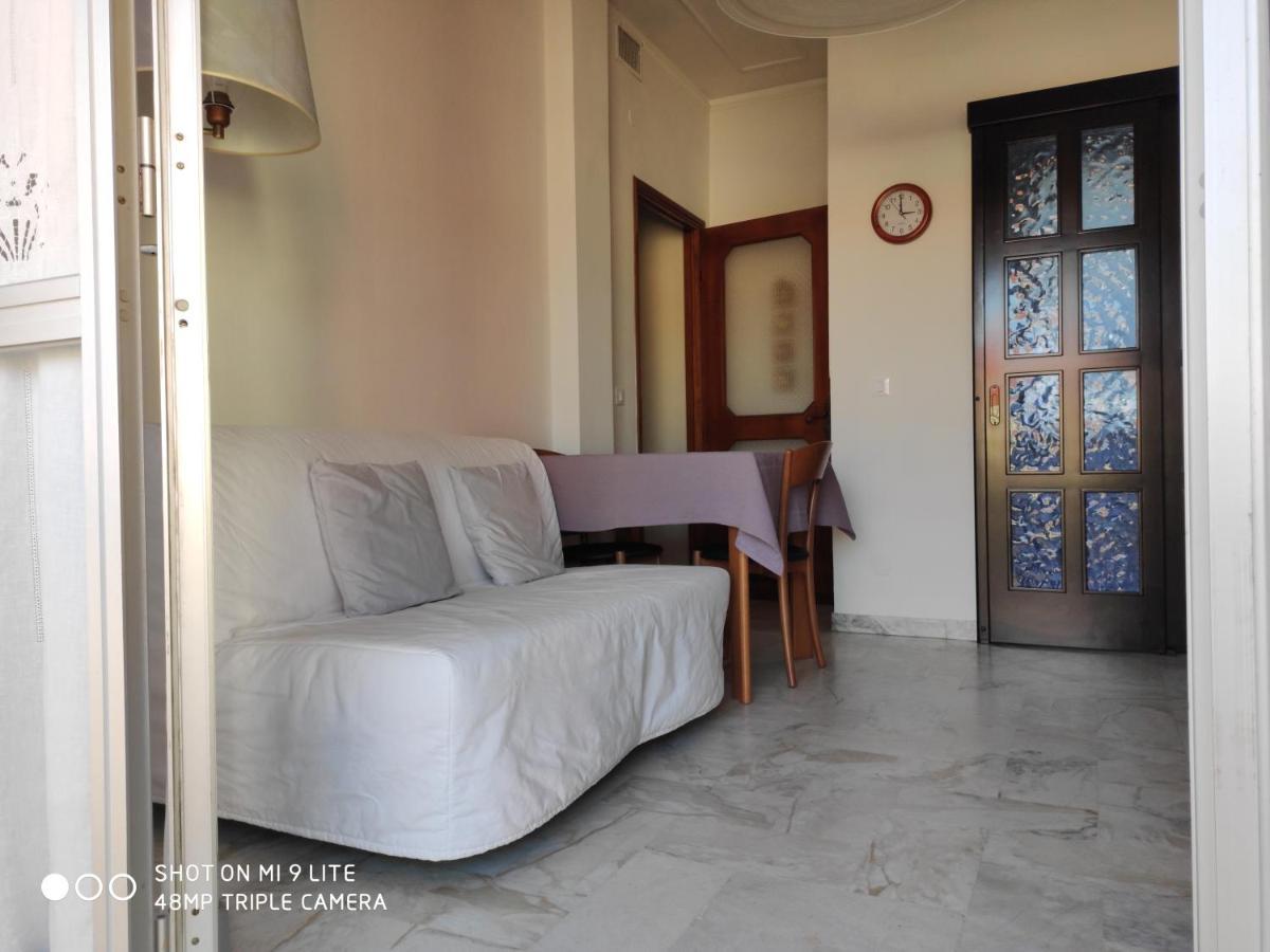 Valter Apartment 皮特拉利古 外观 照片